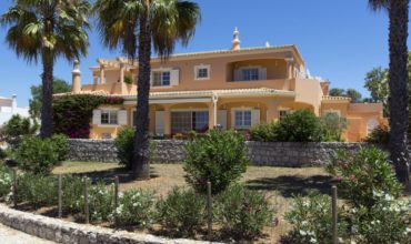 Acheter deux belles villas à Faro, Portugal