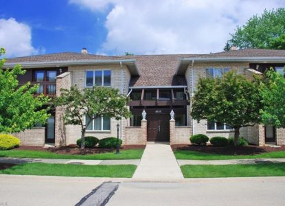 Immobilier locatif à Cleveland, maison style ranch, Ohio, USA