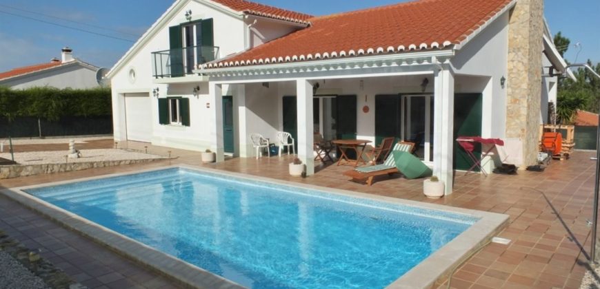Investir dans une villa confortable à Faro, Portugal