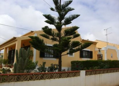 Bel immobilier à vendre à Faro, Portugal