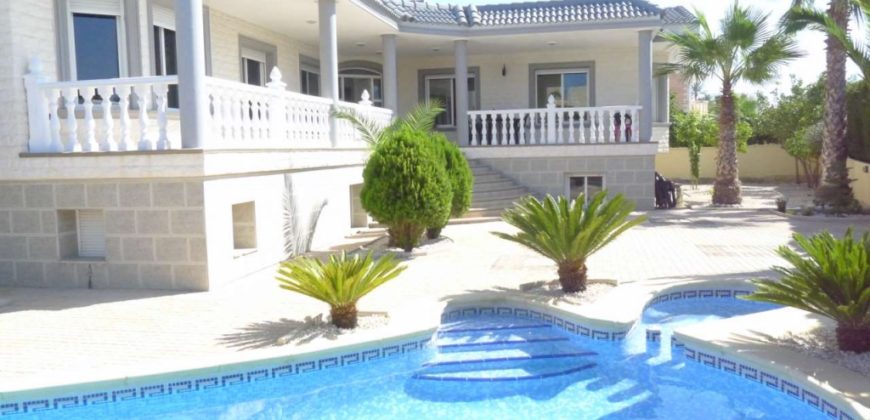 Villa somptueuse à vendre à Alicante, Espagne