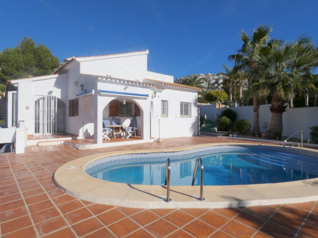 Belle Villa Sécurisée à Vendre Alicante - Espagne | Realty Luxe